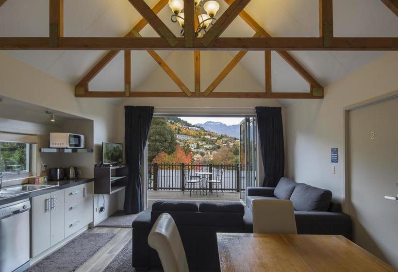 Hotel Pinewood Lodge - Backpacker 13