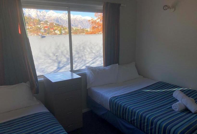 Hotel Pinewood Lodge - Backpacker 5