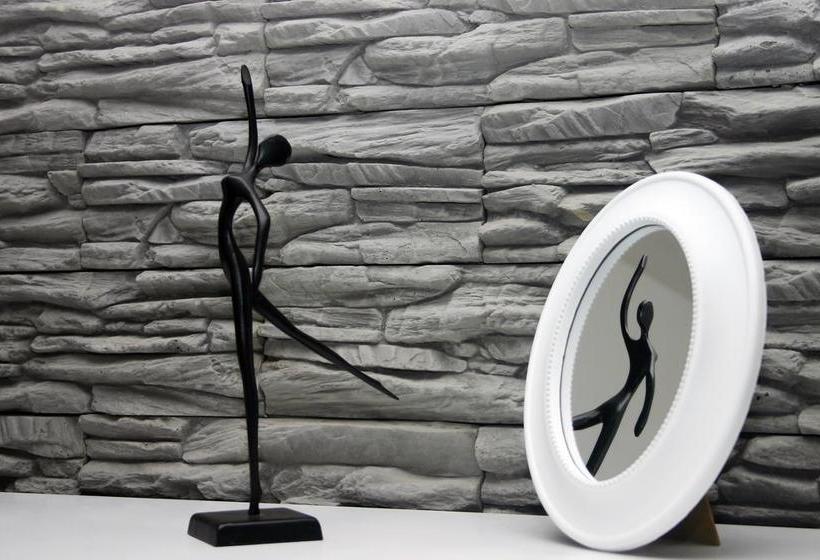 Hotel Lehn&weinstube 11