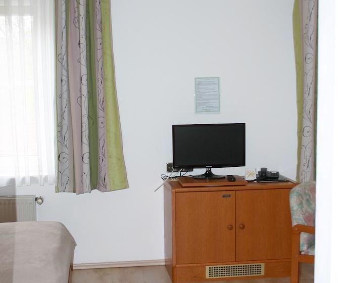 Hotel Lehn&weinstube 14