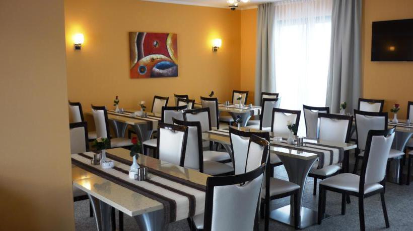 Naam Hotel & Apartments Frankfurt 10