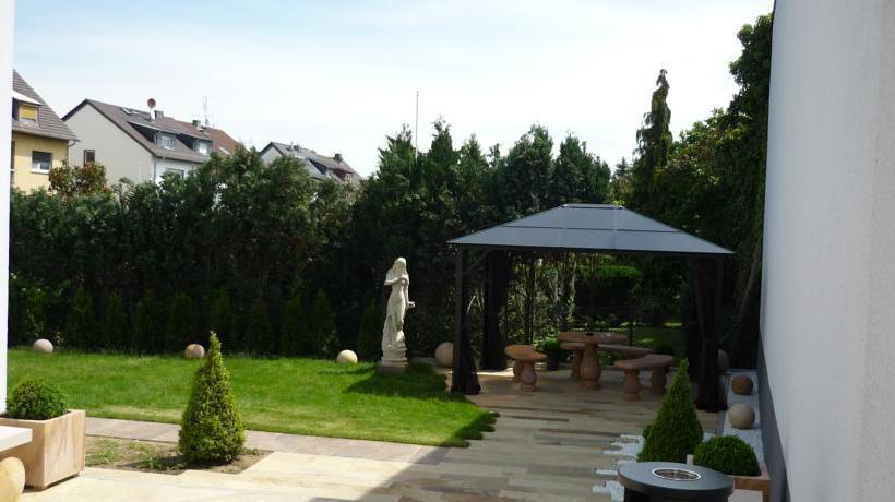 Naam Hotel & Apartments Frankfurt 17