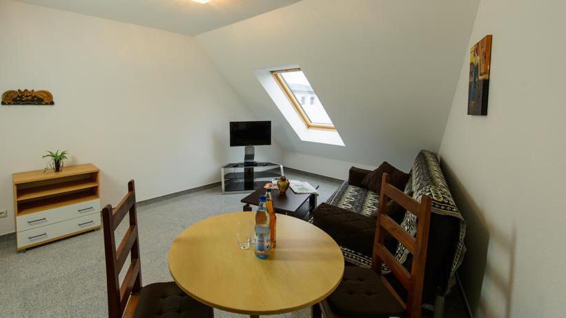 Naam Hotel & Apartments Frankfurt 3