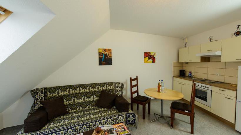 Naam Hotel & Apartments Frankfurt 5