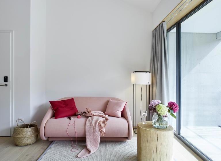 Hotel Yard Boarding 2