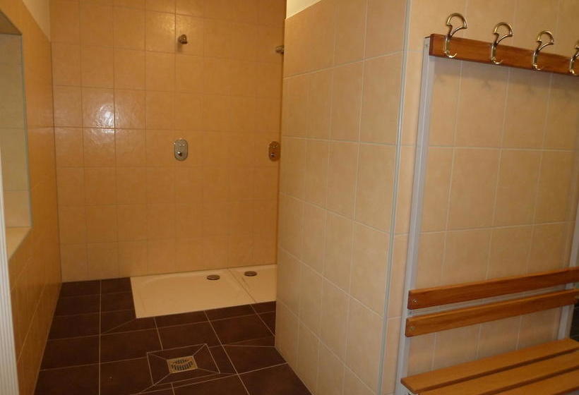 Hotel Hostel Wittenberg 13