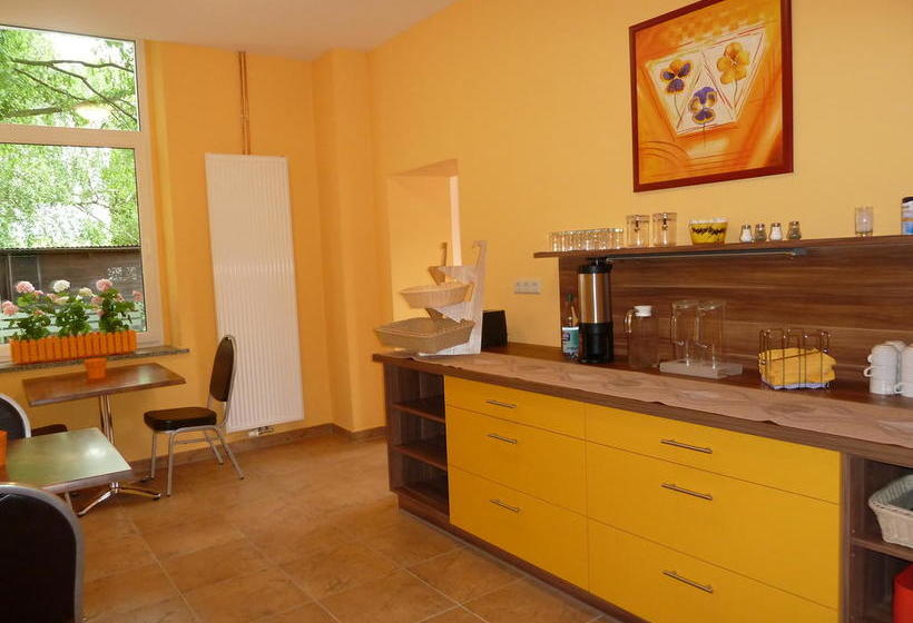 Hotel Hostel Wittenberg 5