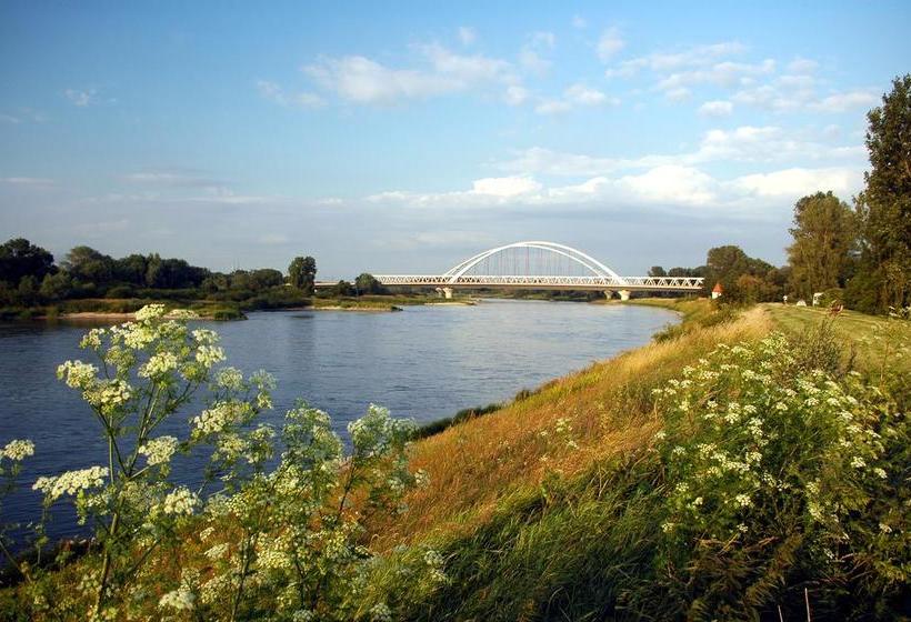 Hotel Brückenkopf 16