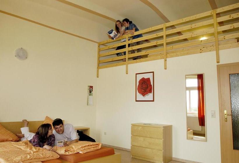 Hotel Brückenkopf 9