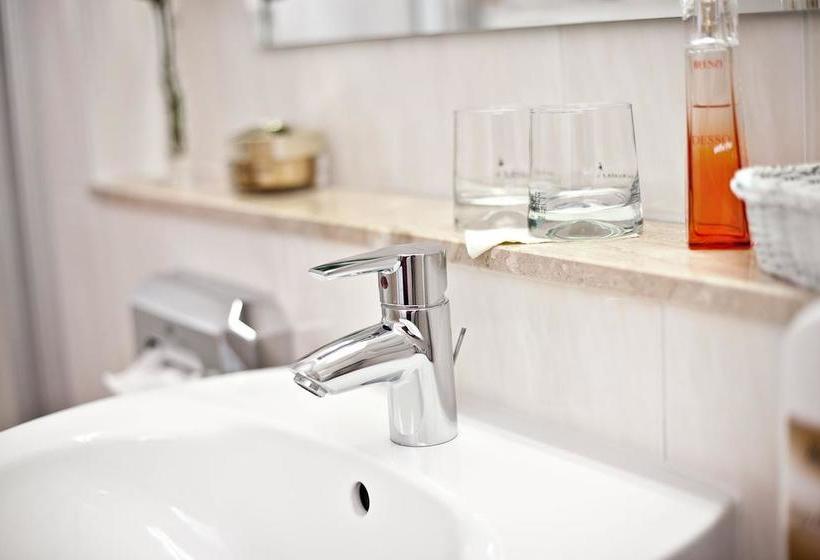 Hotel Pension Am Schwanenteich 17