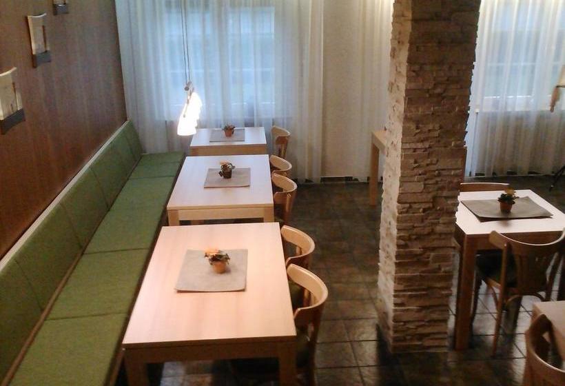 Hôtel Haus Hildegard Garni 11