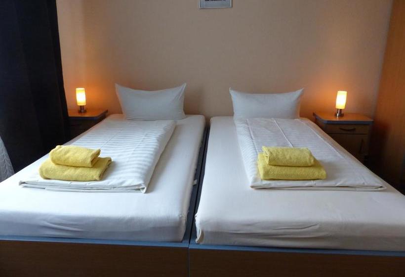 City Hotel Dümptener Hof 3