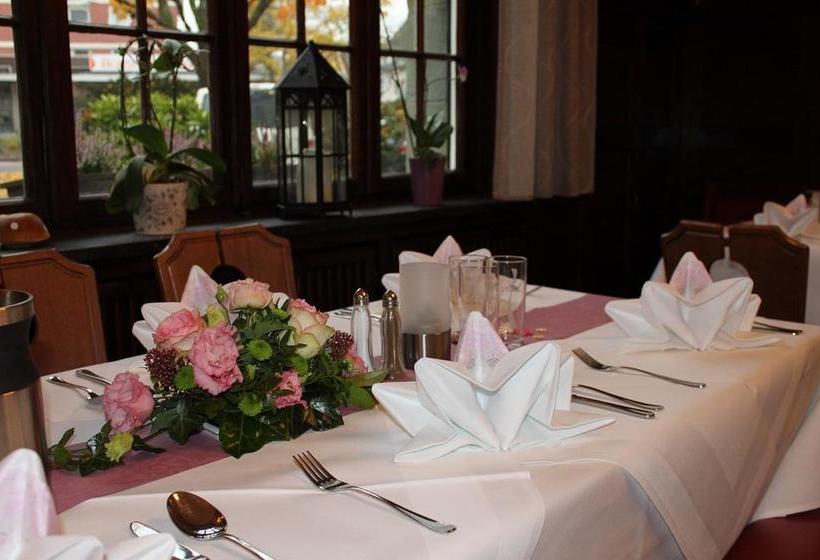 Hotel Brauhaus Manforter Hof 11