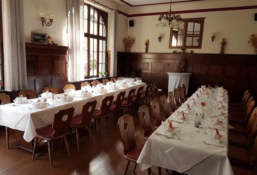 Hotel Brauhaus Manforter Hof 13