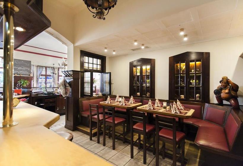 Hotel Brauhaus Manforter Hof 15