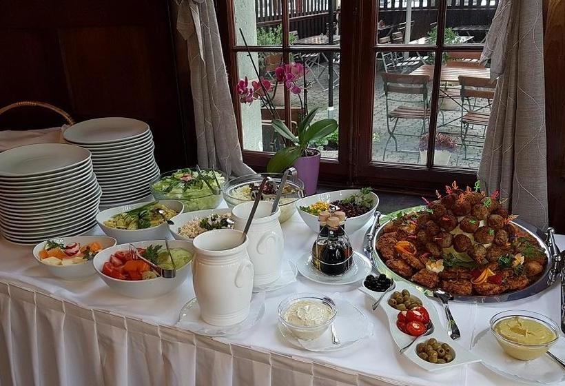 Hotel Brauhaus Manforter Hof 4