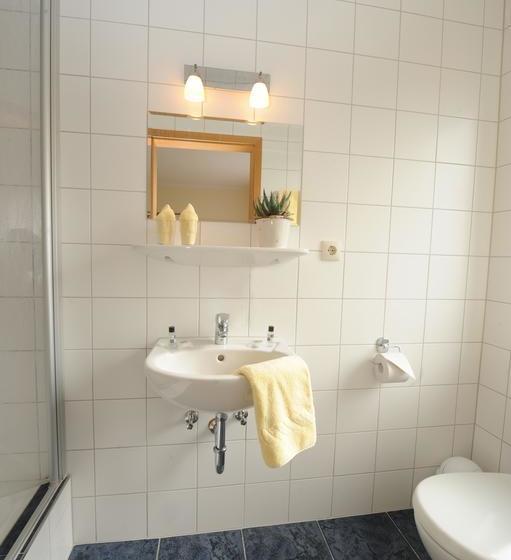 Hotel Zum Grünen Baum 13