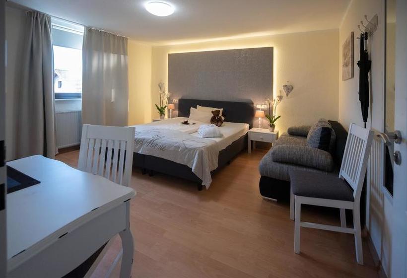 Hotel Zum Grünen Baum 4