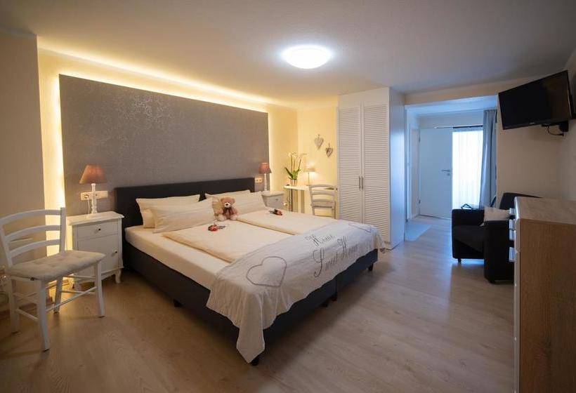 Hotel Zum Grünen Baum 5