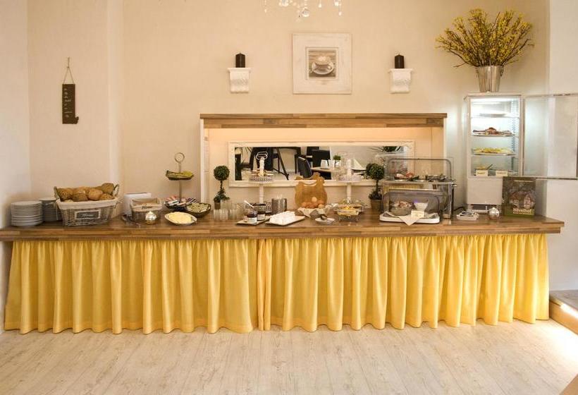 Hotel Zum Grünen Baum 7