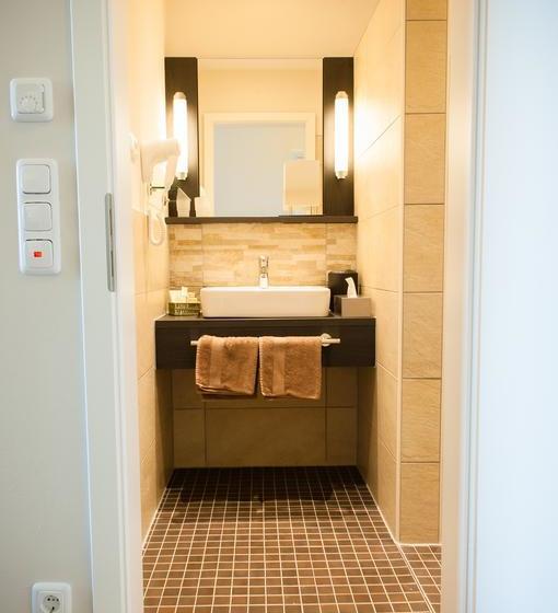 Landhotel Zum Grünen Kranze 1