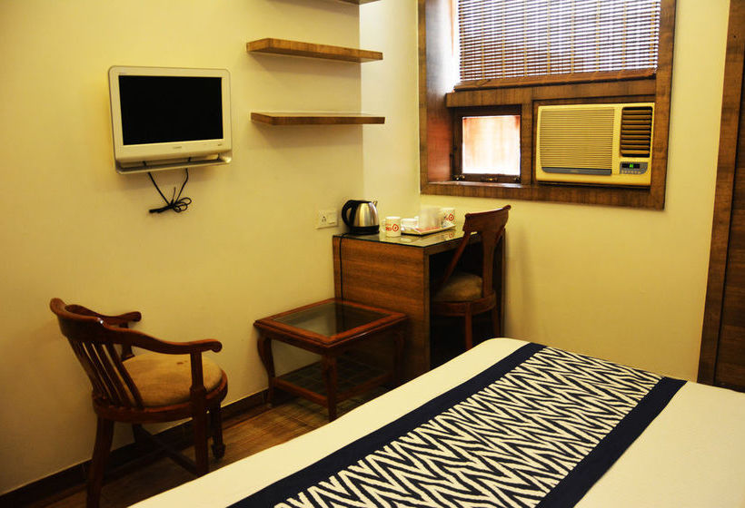 Hotel Oyo Rooms Noida Sector 52 Block A 17