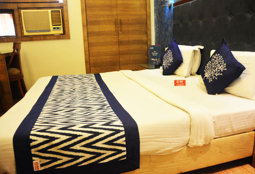 Hotel Oyo Rooms Noida Sector 52 Block A 18