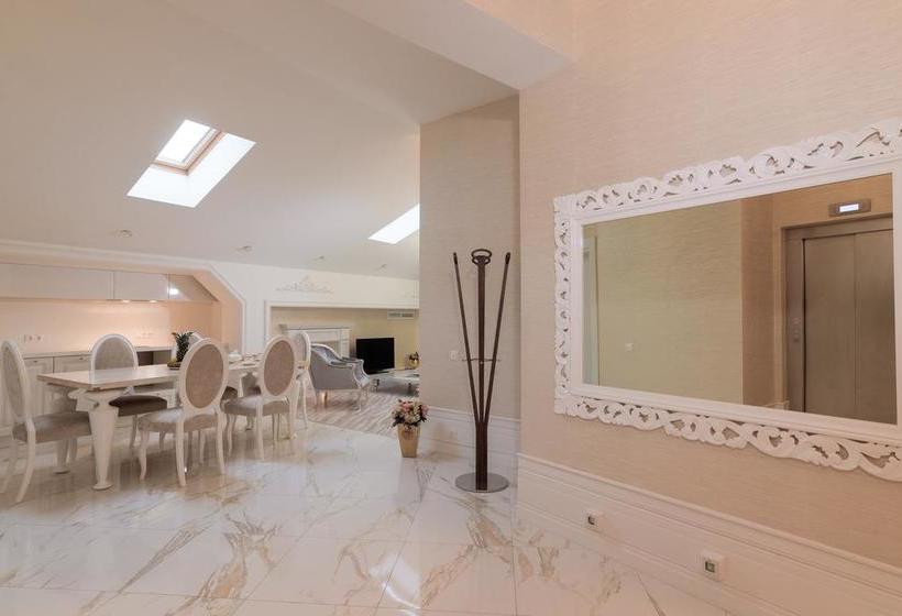 Hôtel Villa Adriano 15