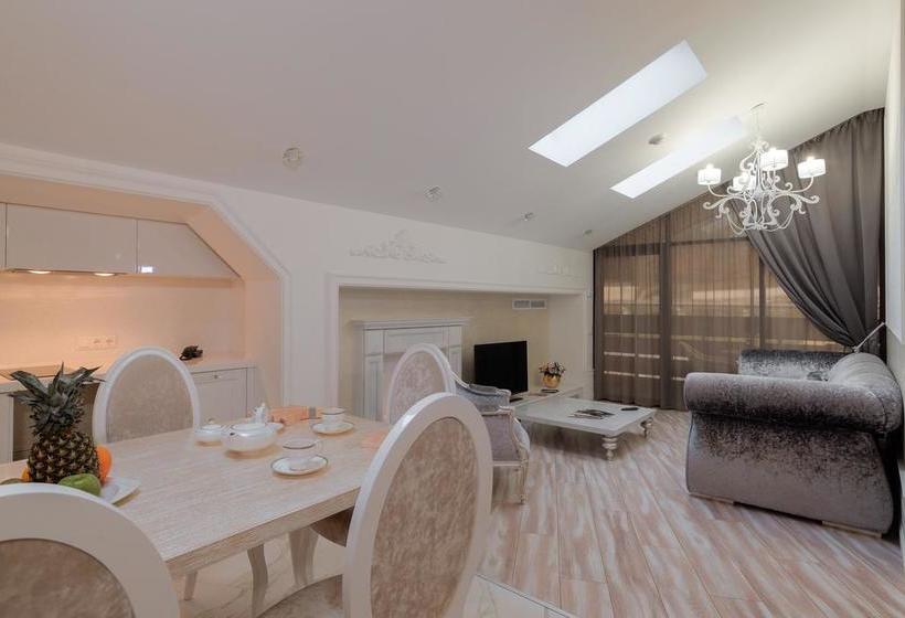 Hôtel Villa Adriano 17