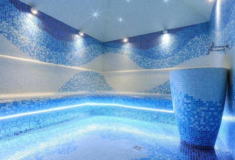 Hôtel Villa Adriano 8