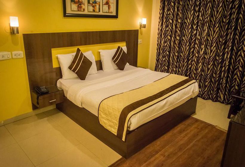 Hotel Oyo Rooms Sector 15 10