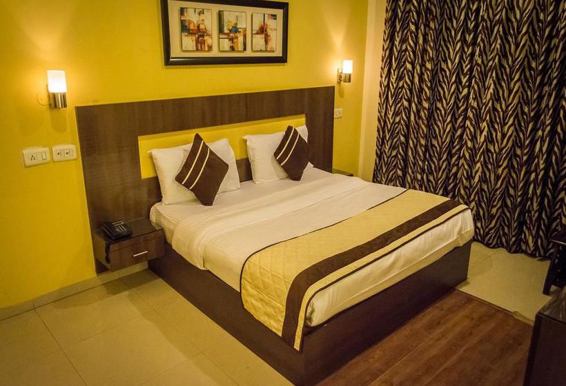 Hotel Oyo Rooms Sector 15 11