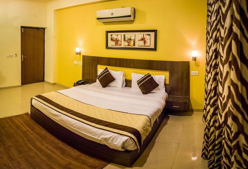 Hotel Oyo Rooms Sector 15 8