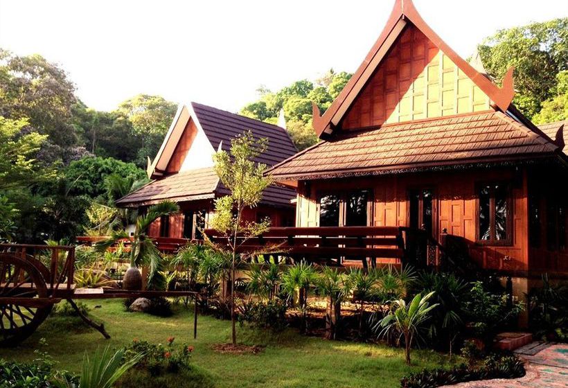 Resort Paradise Pearl Bungalows