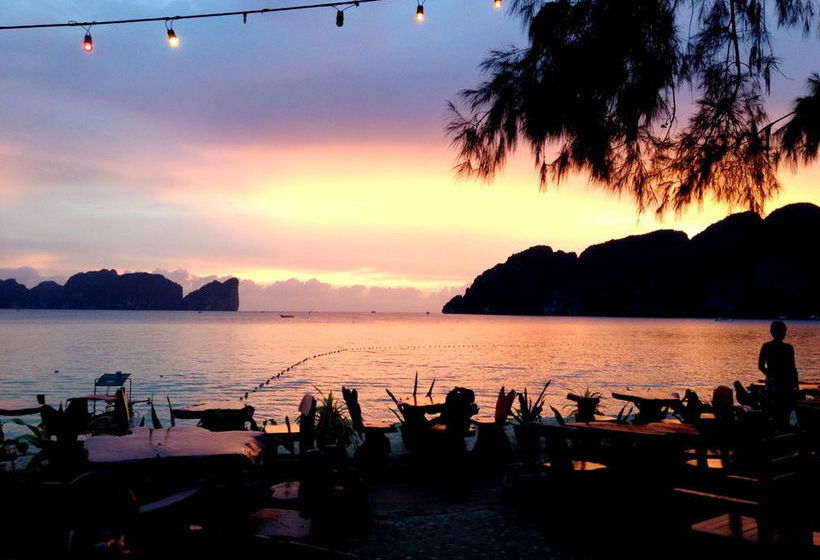 Resort Paradise Pearl Bungalows 13