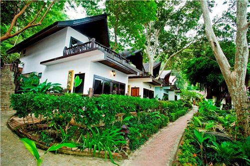 Resort Paradise Pearl Bungalows 19