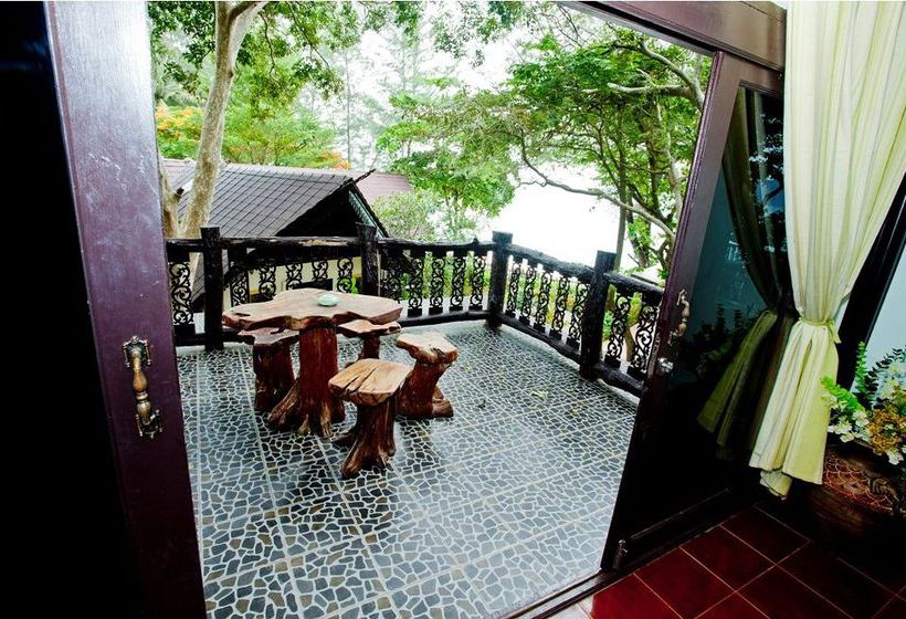 Resort Paradise Pearl Bungalows 7