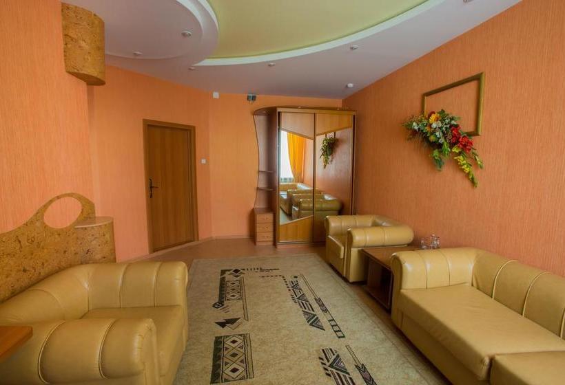 Hotel Complex Lotos 11