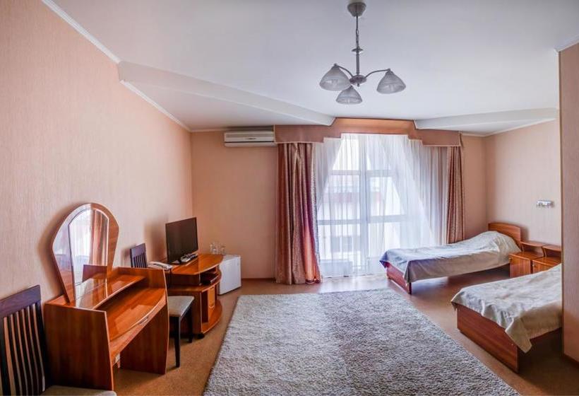 Hotel Complex Lotos 16