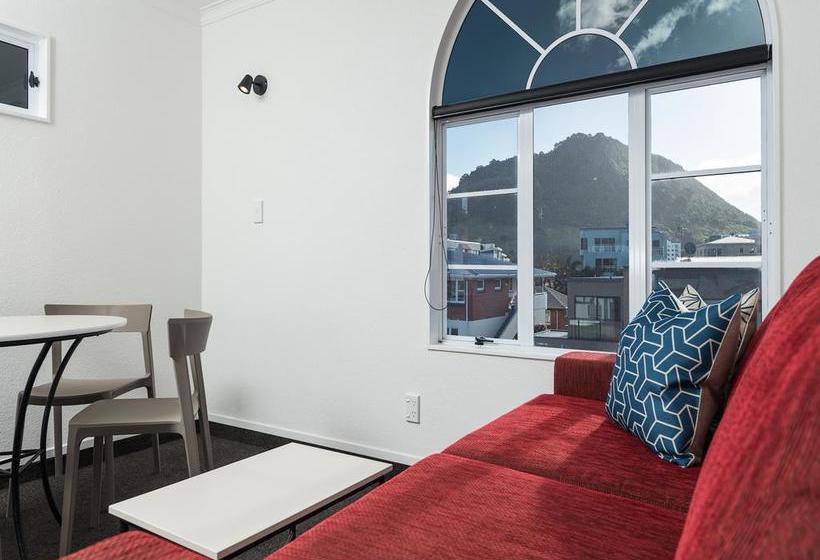 Mission Belle Motel 1