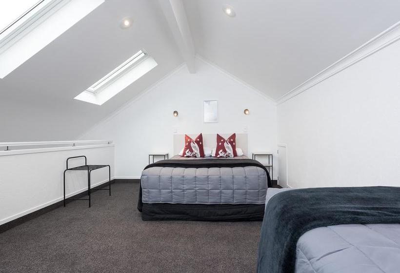 Mission Belle Motel 19