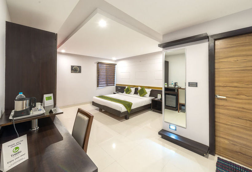 Hotel Treebo Raj Premier 9