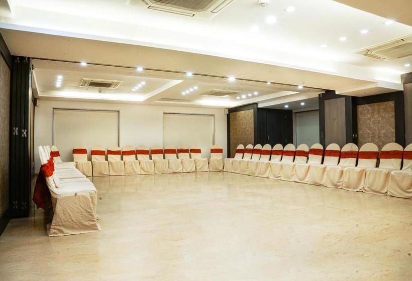 Hotel Tansha Comfort Regency 6