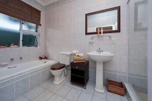 Pension Brown Jug Guest House