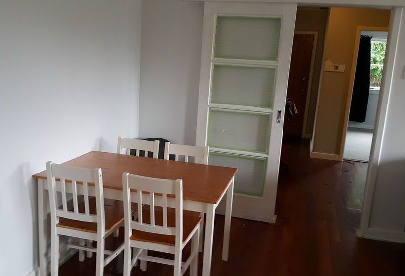 Hotel Holiday Homes On Grey St 10