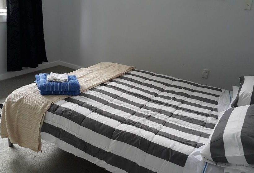 Hotel Holiday Homes On Grey St 13