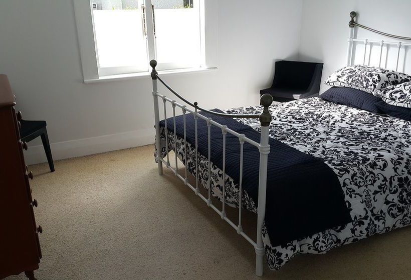 Hotel Holiday Homes On Grey St 2