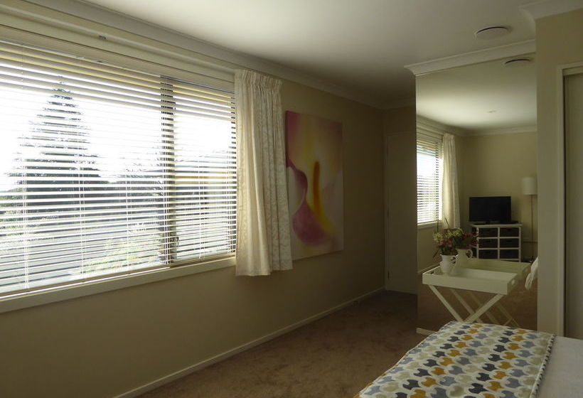 Hazelwood Mapua Bed And Breakfast 3