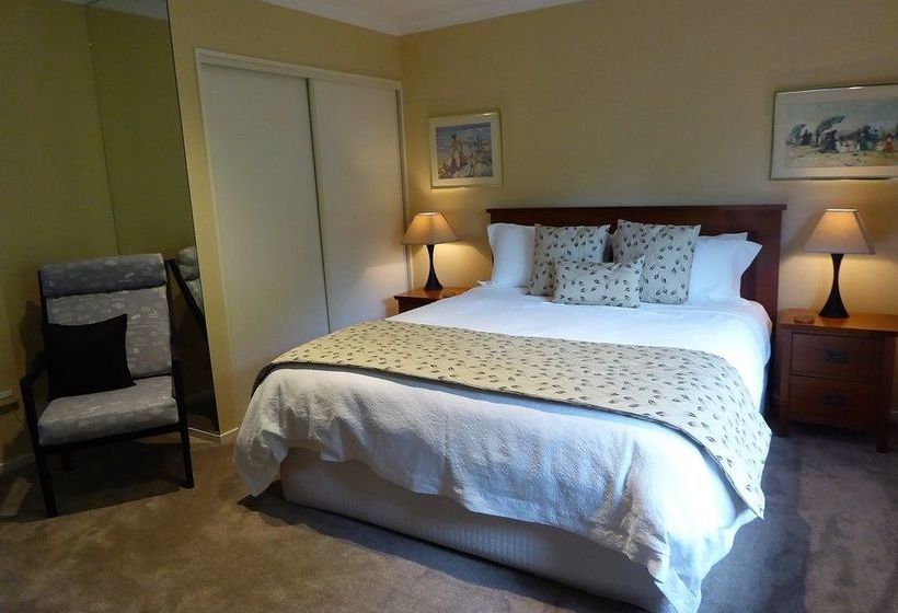 Hazelwood Mapua Bed And Breakfast 5