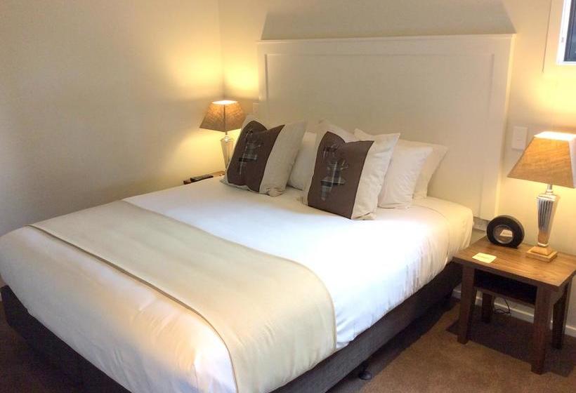 West Meadows Motel 13